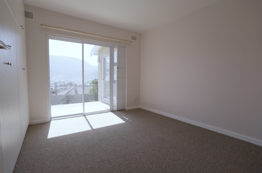 To Let 3 Bedroom Property for Rent in Fish Hoek Western Cape